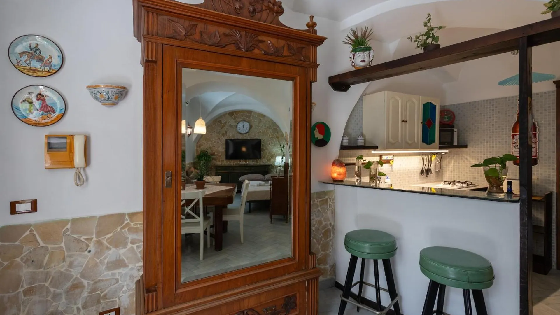 Villa Cortile San Michele Aeroporto di Catania Fontana Rossa