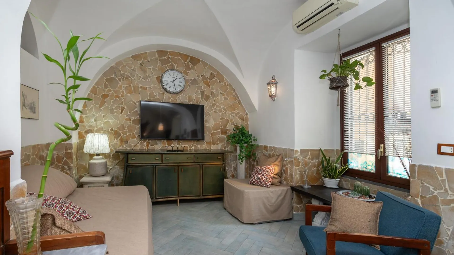 Holiday home Cortile San Michele Villa Catania Italy