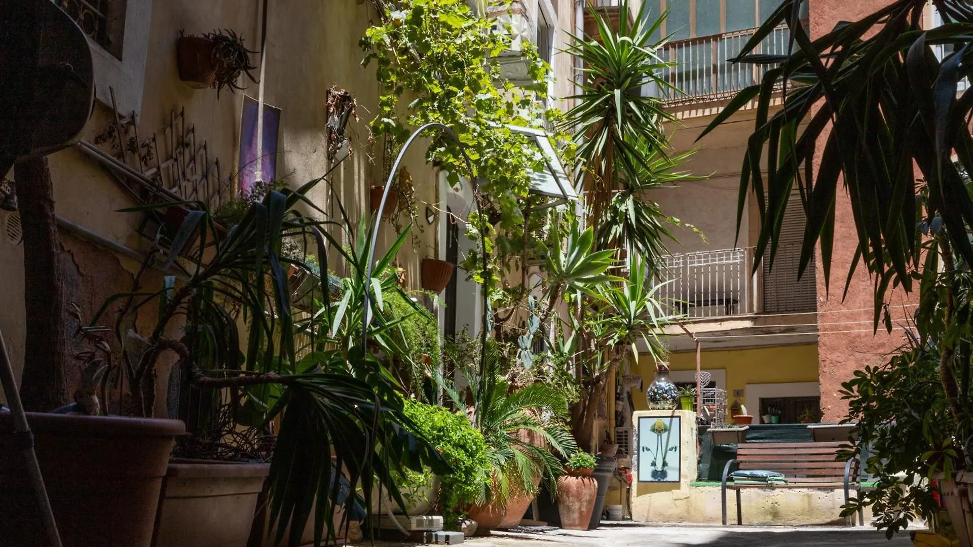 Cortile San Michele Villa Catania